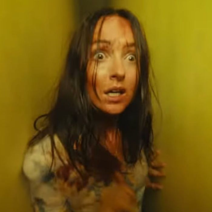 A24 presenta el tráiler de Backrooms, la adaptación de Kane Parsons que llegará el 29 de mayo