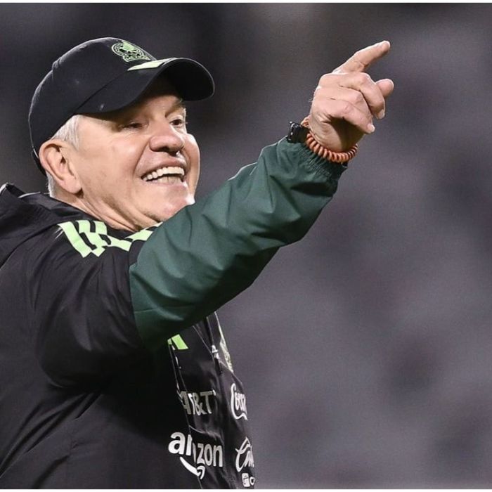 Aguirre somete a Ochoa y a la ‘Hormiga’ González a la última prueba rumbo al Mundial 2026