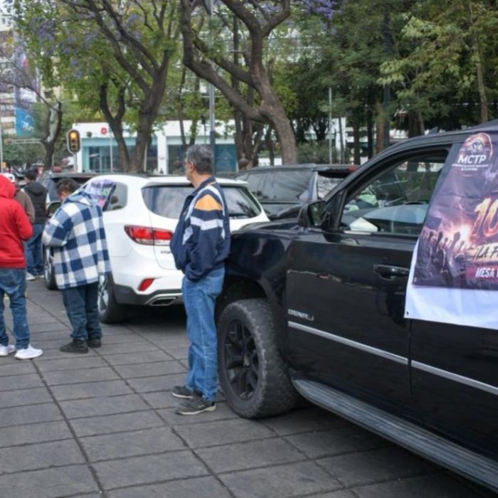 Conductores de aplicaciones se han concentrado en el Ángel de la Independencia para exigir reducción de comisiones