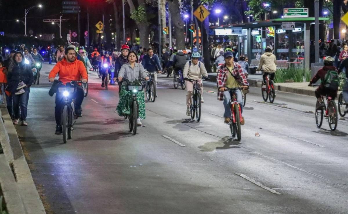 paseo-nocturno-recorre-22-km-por-reforma-y-el-centro-historico-cifras-de-asistencia-y-reduccion-de-co2-no-se-verificaron