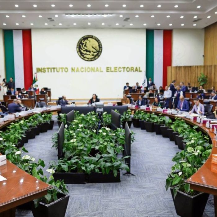 Titulares y exfuncionarios electorales de la CDMX figuran entre los aspirantes a tres consejerías del INE