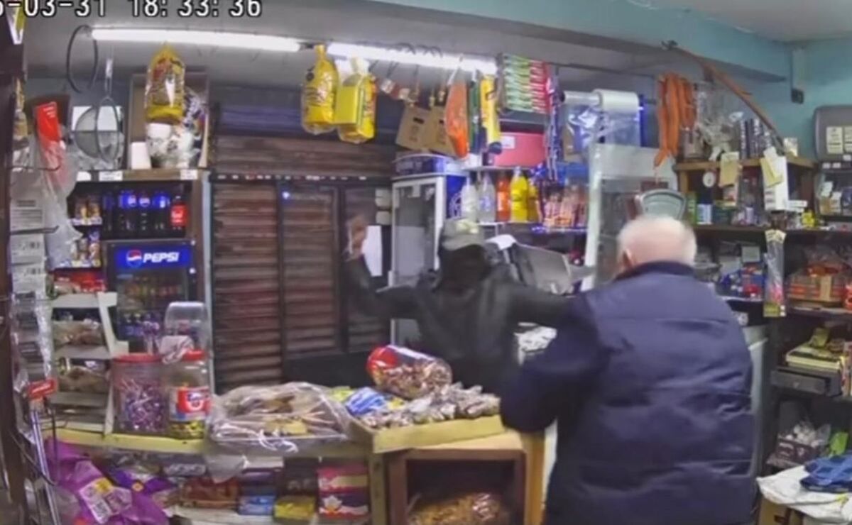 adulto-mayor-herido-con-arma-blanca-durante-asalto-a-tienda-en-el-barrio-de-san-juan-pachuca