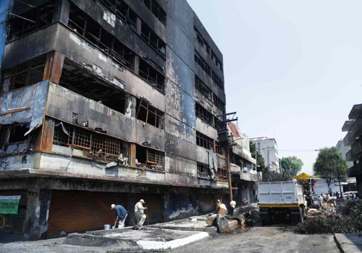 locatarios-concluyen-labores-de-limpieza-tras-incendio-en-inmediaciones-del-mercado-de-sonora