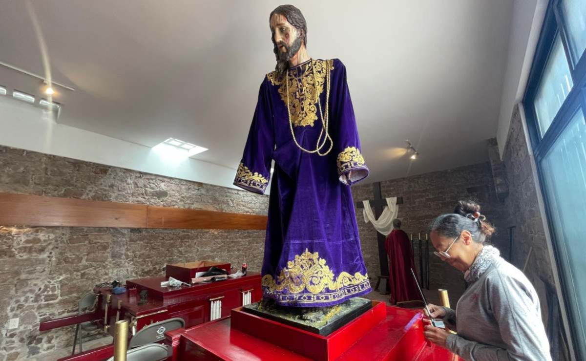 manos-que-devuelven-la-memoria-la-restauracion-de-las-imagenes-de-la-procesion-del-silencio-en-san-luis-potosi