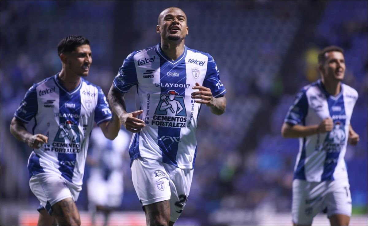 pachuca-vence-2-1-a-cruz-azul-kenedy-firma-doblete-y-corta-el-invicto