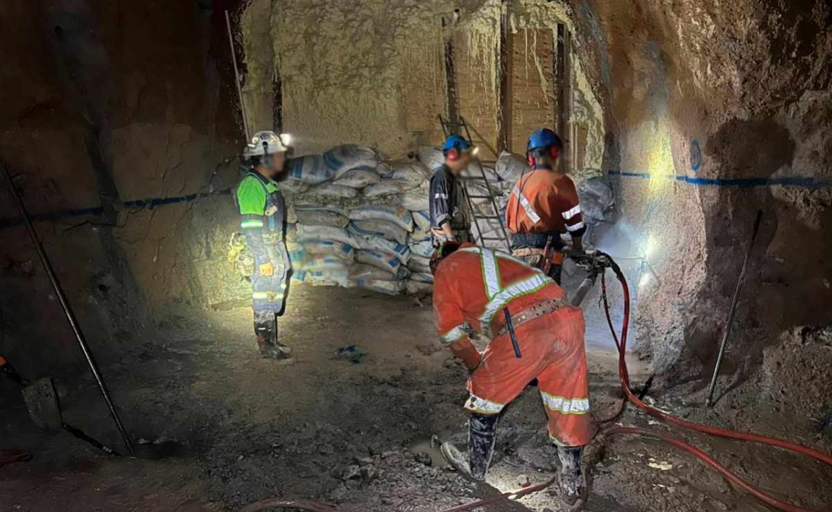 rescate-en-la-mina-santa-fe-sinaloa-un-minero-recuperado-continuan-labores-para-localizar-a-tres-mas