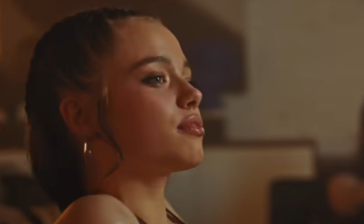 shiloh-jolie-aparece-en-el-teaser-del-nuevo-video-de-dayoung-whats-a-girl-to-do