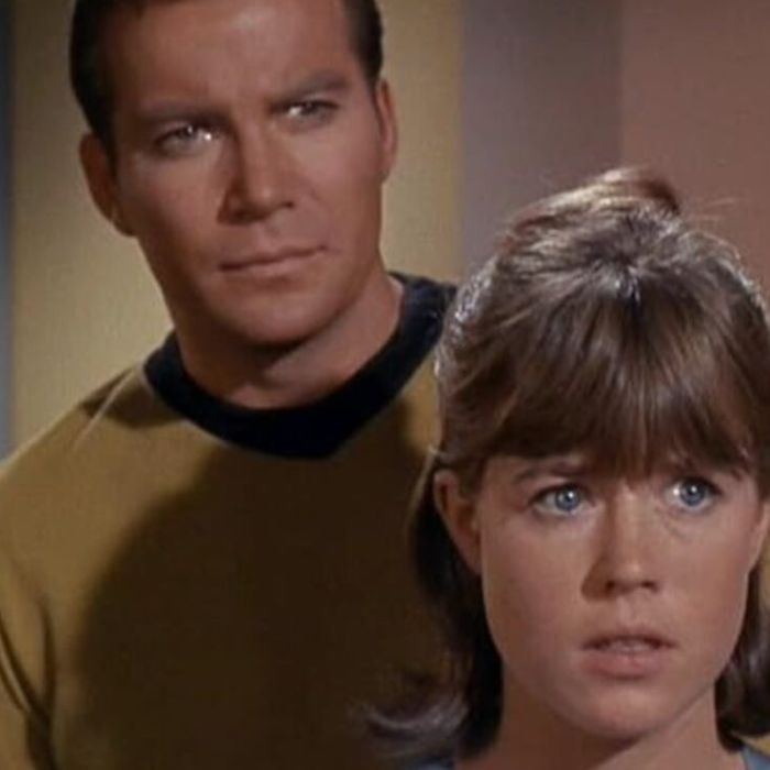 William Shatner desmiente rumores de cáncer y denuncia historias falsas generadas con IA