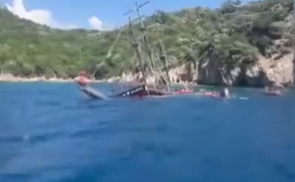 barco-turistico-se-hunde-frente-a-la-costa-de-marmaris-110-personas-evacuadas