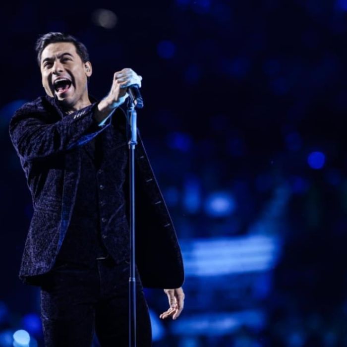 Carlos Rivera emociona a 40 mil fans en la Plaza de Toros México con su concierto “Vida México”