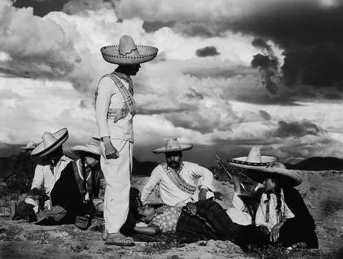 Gabriel Figueroa, el cinefotógrafo que definió el cielo mexicano (1907–1997)