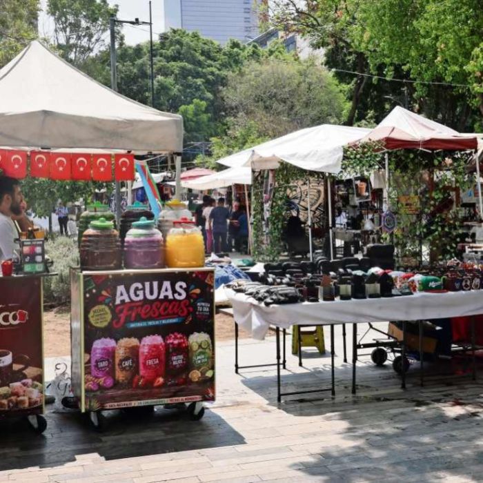 Gobierno de CDMX anuncia retiro masivo de ambulantes en el Centro Histórico; las cifras difieren