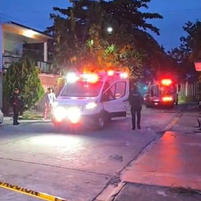 Incendio en vivienda de Veracruz deja a un menor de 14 años fallecido