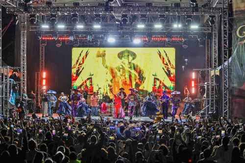 Lila Downs reunió a más de 6,500 personas en la Utopía Azcapotzalco en concierto gratuito
