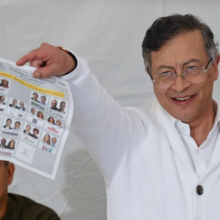 Petro rechaza resultados del preconteo y cuestiona el software electoral en Colombia