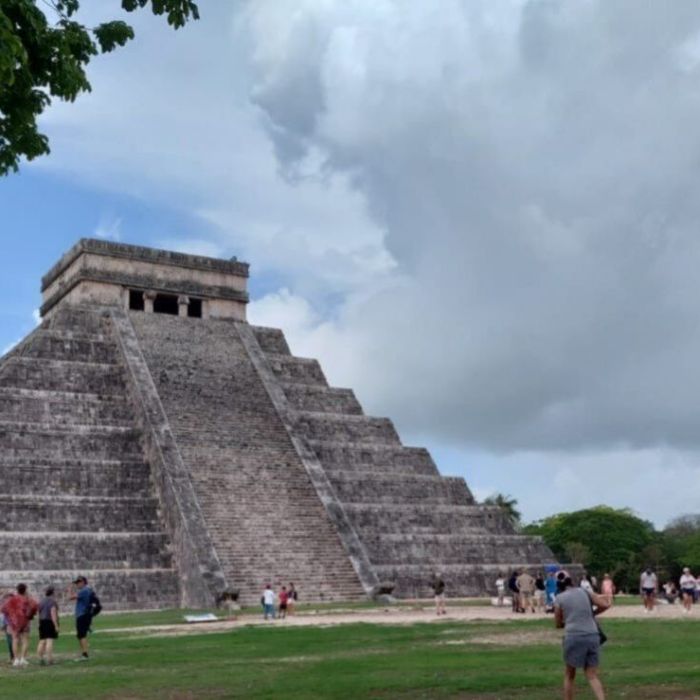 Chichén Itzá reabre tras cierre por protestas de artesanos
