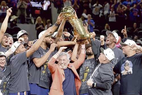 Los Knicks ponen fin a una sequía de 53 años y se coronan campeones de la NBA