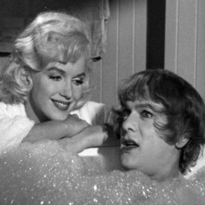 Una Eva y dos Adanes: la comedia clásica de Billy Wilder con Marilyn Monroe