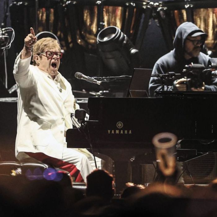 Entre lágrimas y aplausos, Elton John se despide de los escenarios en la CDMX