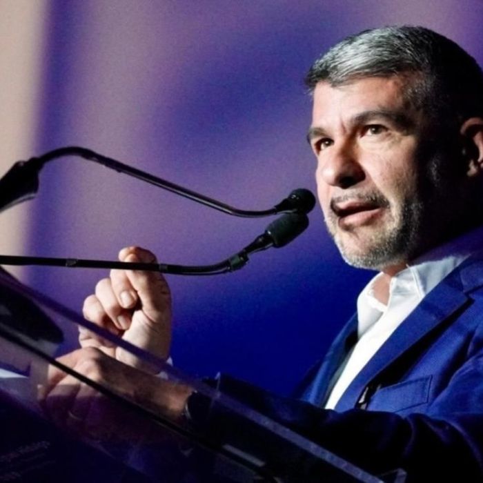 Mauricio Tabe llama a cerrar el paso al autoritarismo durante conmemoración del 2 de octubre