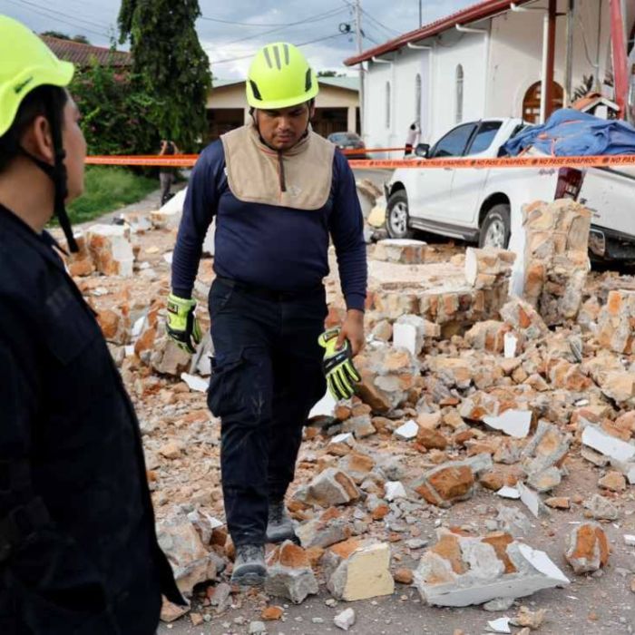 Terremoto de magnitud 7.7 deja daños y personas heridas en Tonosí, Panamá