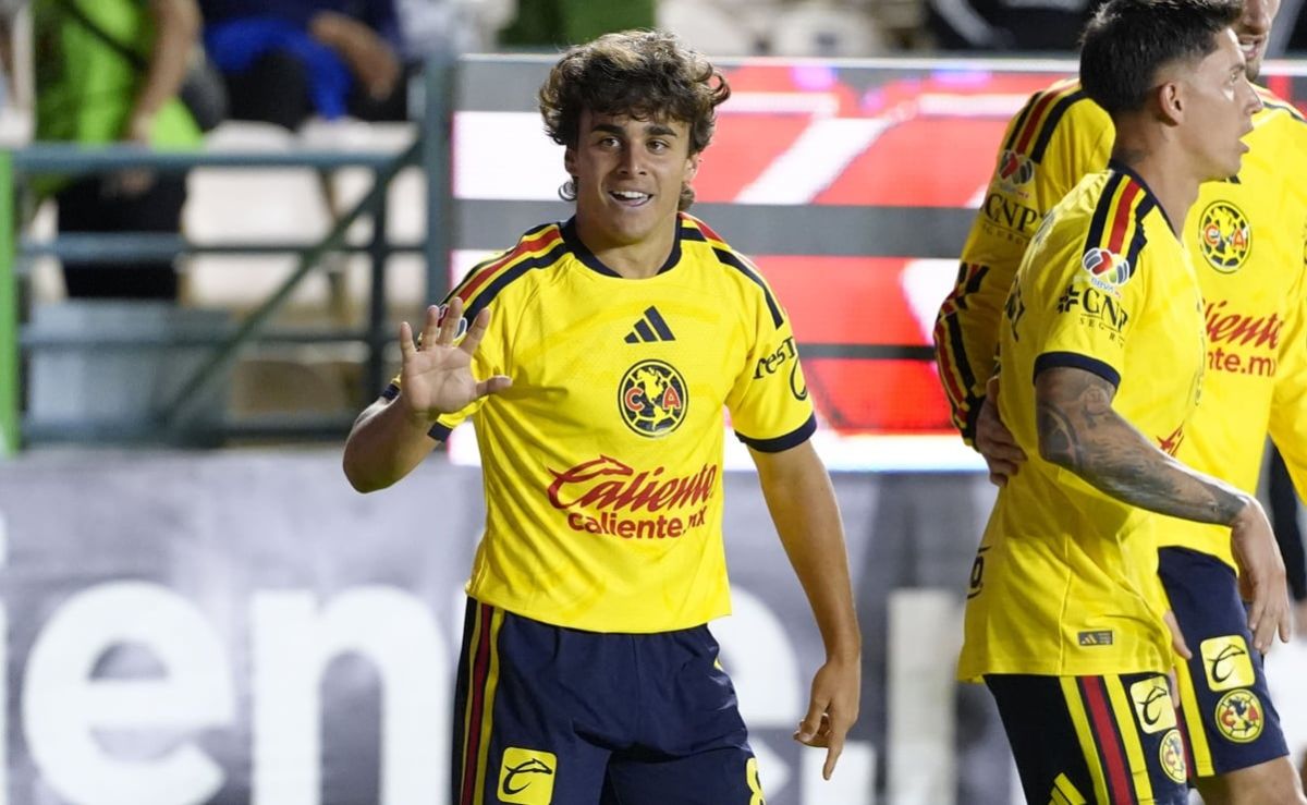 carlos-alvarez-marca-su-primer-gol-con-el-america-en-la-goleada-ante-leon