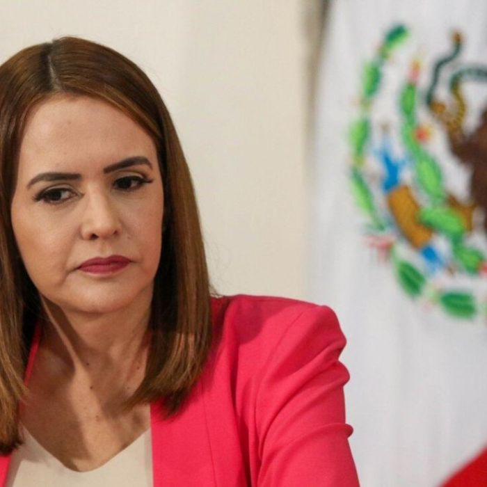 Clara Luz Flores llama a mantener la unidad en Morena pese a críticas por su designación en NL