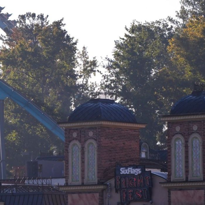 Hombre fallecido en Six Flags sobrevivió a un incendio automovilístico semanas antes