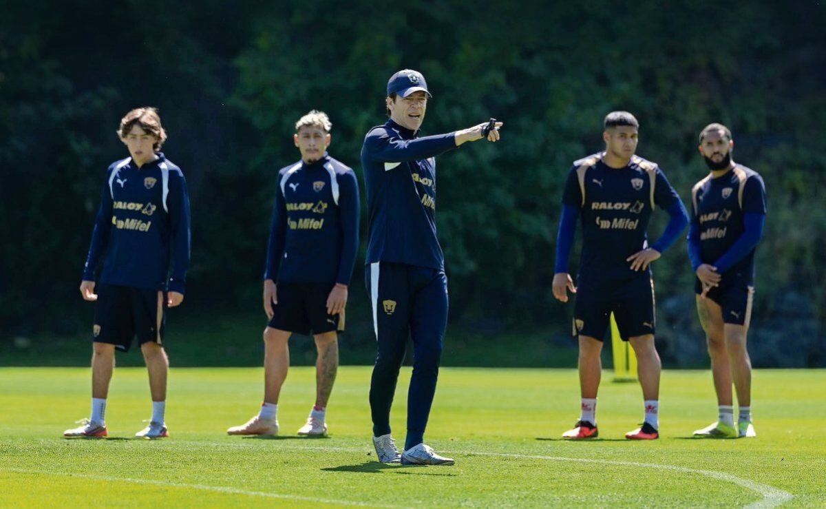 israel-castro-pide-paciencia-para-esteban-solari-al-frente-de-pumas