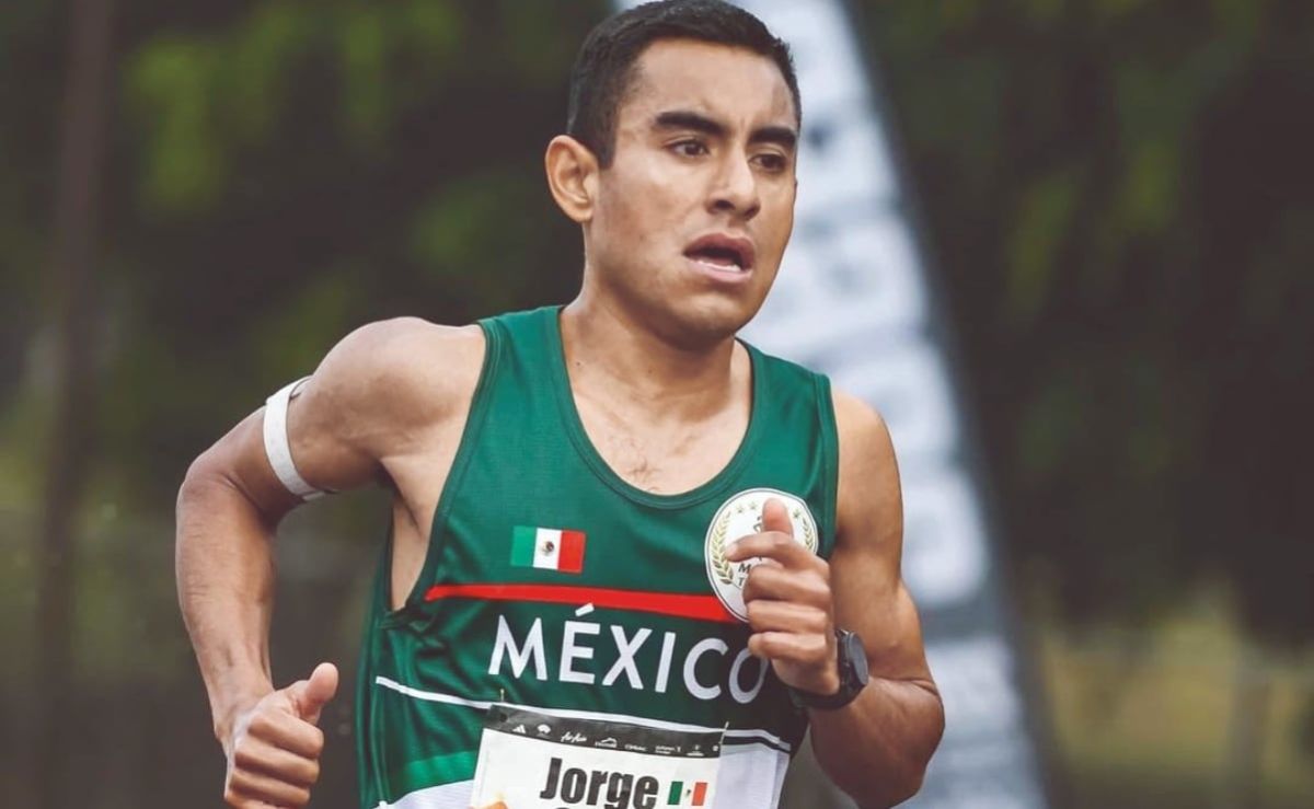 jorge-luis-cruz-rompe-en-chicago-el-record-mexicano-de-maraton-tras-31-anos
