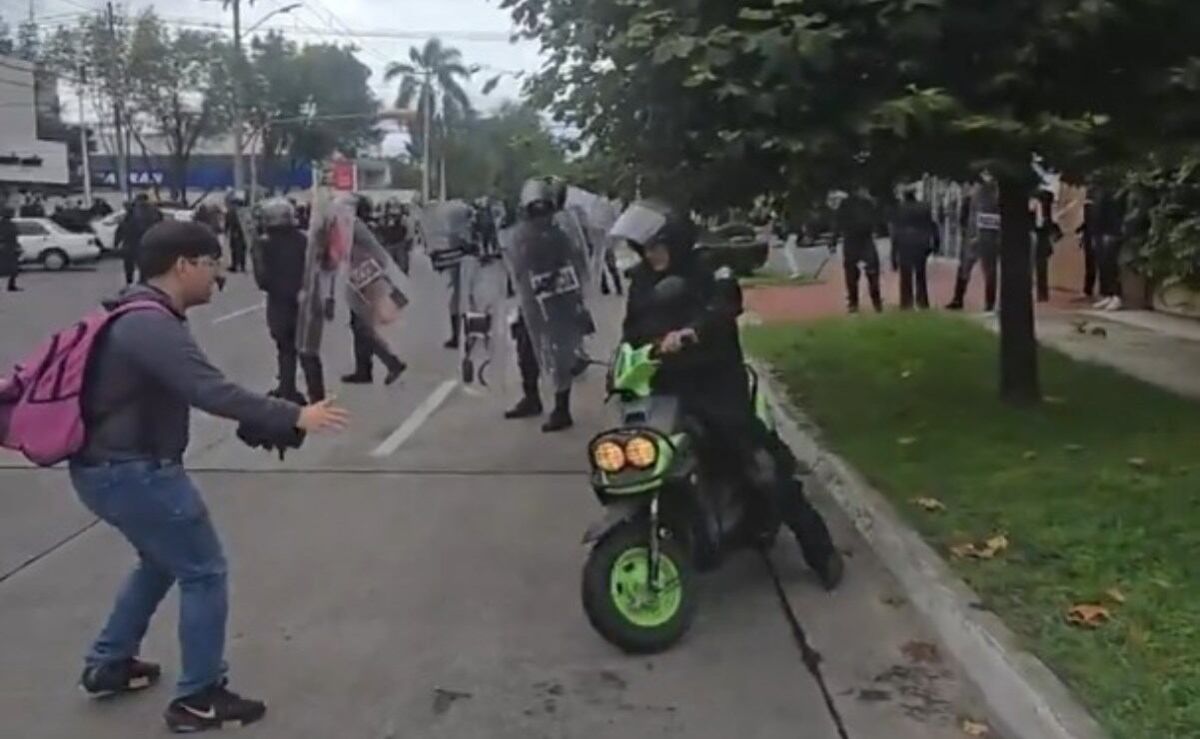 madre-de-repartidor-denuncia-detencion-durante-protesta-por-agua-contaminada-en-jalisco