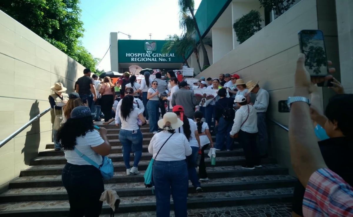 personal-del-imss-marcha-en-culiacan-por-mejores-prestaciones-y-abasto-de-medicamentos