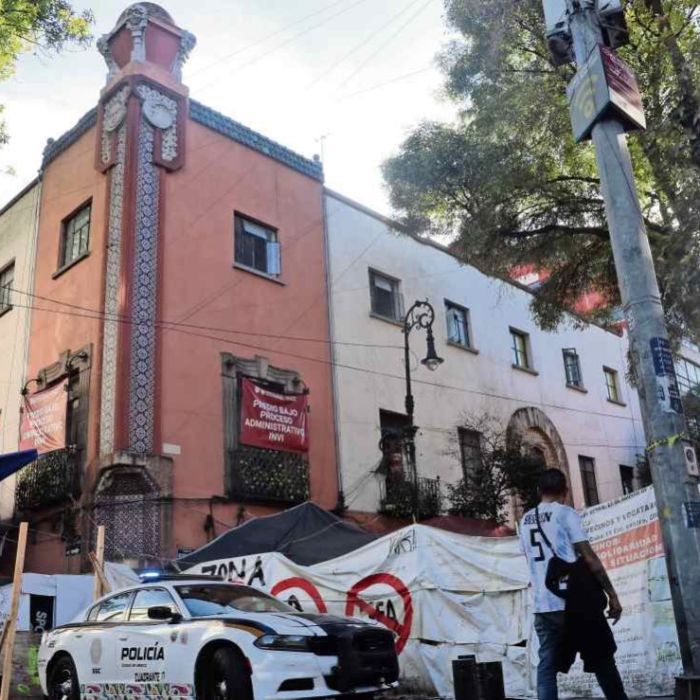 Retiran plantón frente a Cuba 11 tras expropiación del inmueble en la CDMX