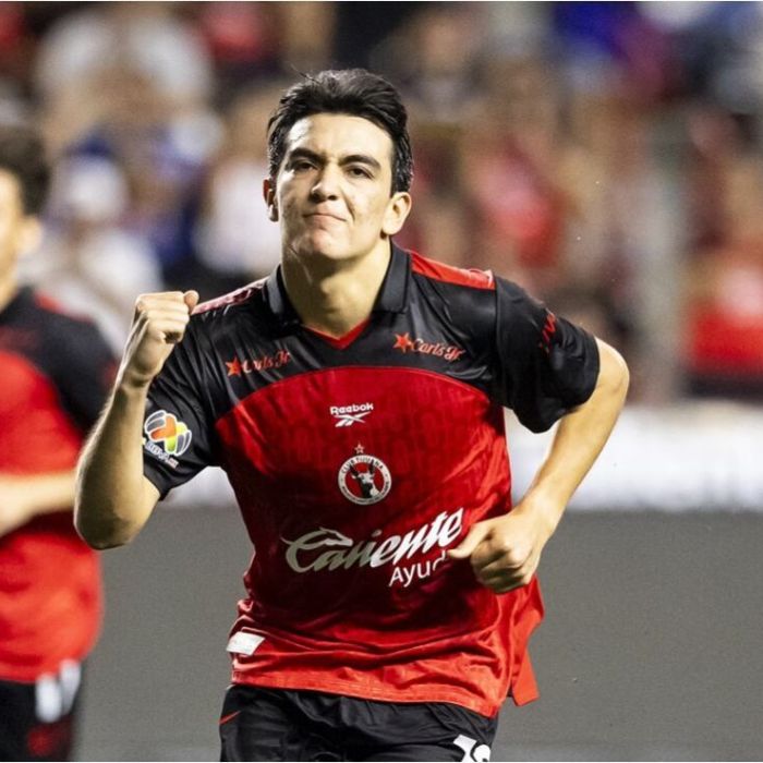 Sebastián Abreu aclara que Gilberto Mora no tiene una lesión de gravedad