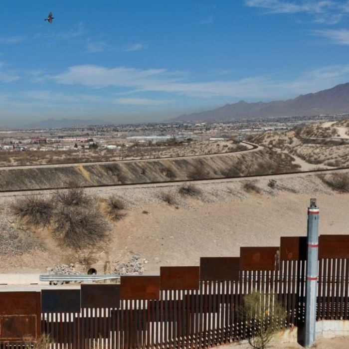 Trump restringe vuelos de drones en la frontera con México y autoriza respuesta contra amenazas de cárteles